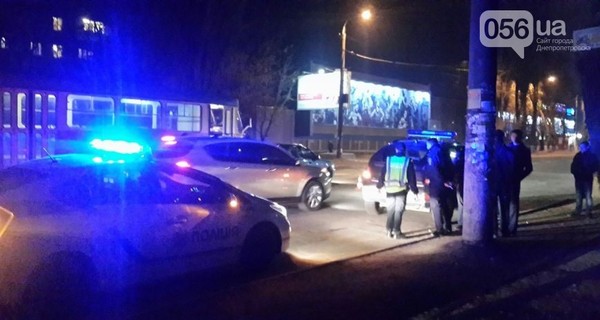 В Днепропетровске пьяный водитель устроил ДТП и напал на полицейского