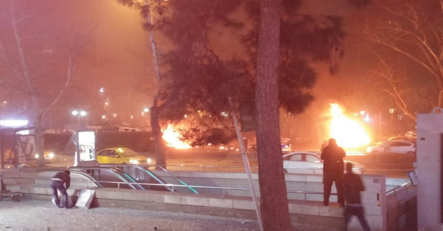 В сети появились списки жертв взрыва в Анкаре