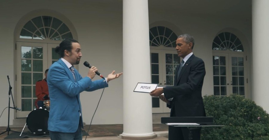 Обама помог рэперу исполнить фристайл в Белом Доме