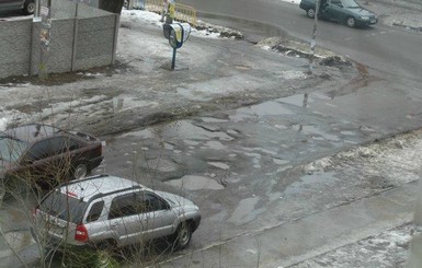 Водители Запорожья недовольны ремонтом дорог брусчаткой