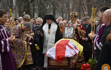 Похороны Гонгадзе: без слез, но с немыми укорами четырем президентам