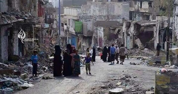 В Йемене смертники взорвали три автомобиля, погибли 22 человека