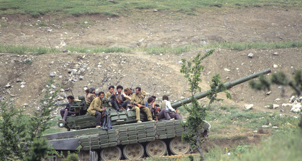 В Нагорном Карабахе объявлено перемирие 