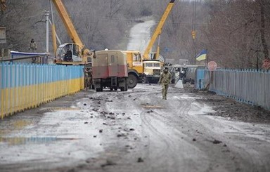 Три блокпоста на Луганщине  теперь работают круглосуточно