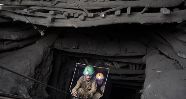 Обвал шахт в Донецкой области: один горняк погиб, двое ранены 