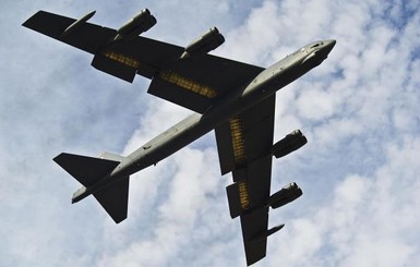США применили против ИГИЛ стратегические бомбардировщики B-52