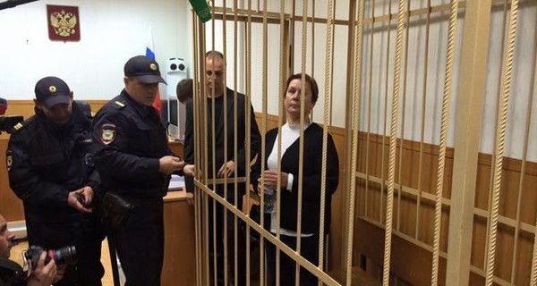 Директору Библиотеки украинской литературы продлили домашний арест