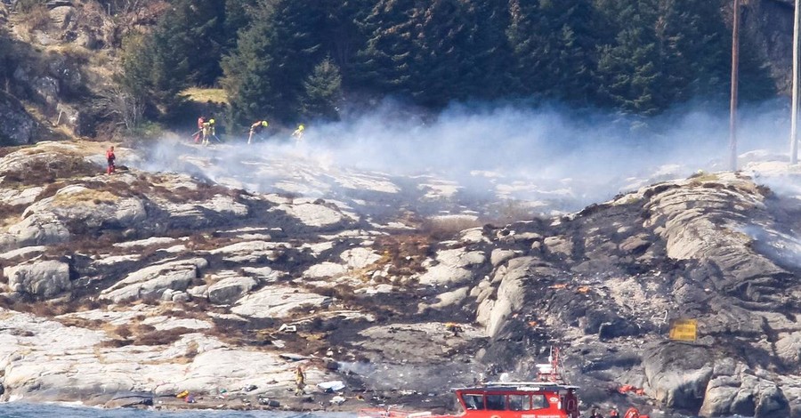 В Норвегии разбился вертолет, погибли 11 человек