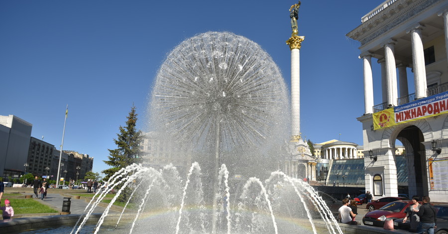 В Киеве открыли 28 фонтанов 