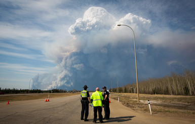 Канаду накрыла волна лесных пожаров