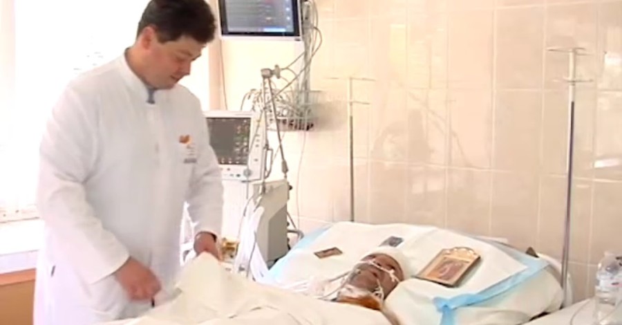Днепропетровские врачи достали сорок осколков из головы раненого бойца
