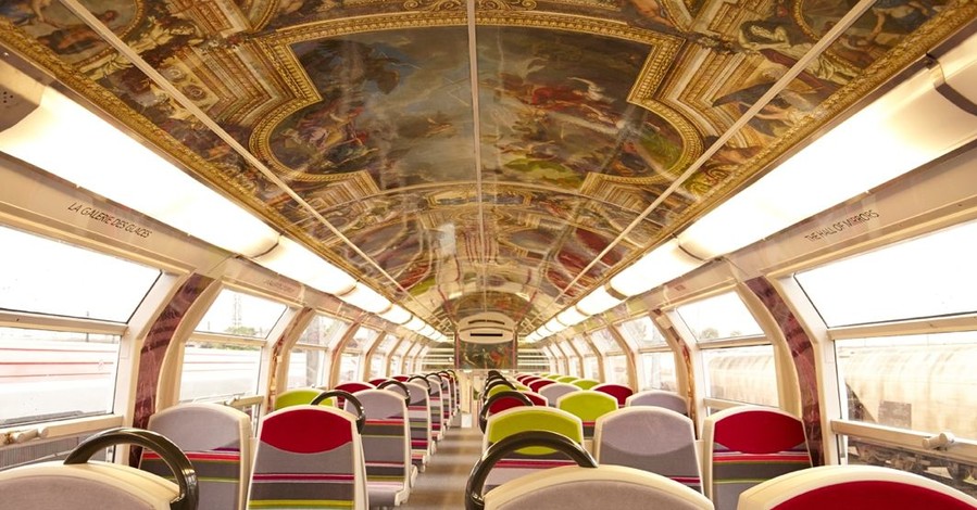 Поезда во Франции стали выглядеть как Версальский дворец