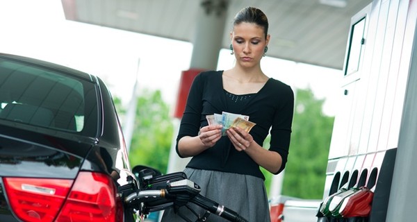 Цены в июне: подорожают бензин и популярные в жару продукты