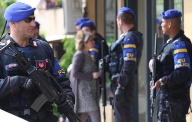 В Чехии арестовали банду украинцев за массовую подделку документов Литвы 