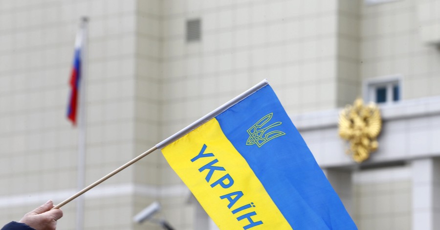 Что выигрывает Украина от продления санкций РФ: мнения экспертов