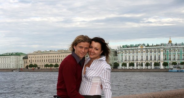 Анатолий Тимощук переживает скандальный развод с женой