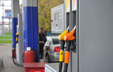 Инициативы для народа: налог на бензин и нулевая декларация