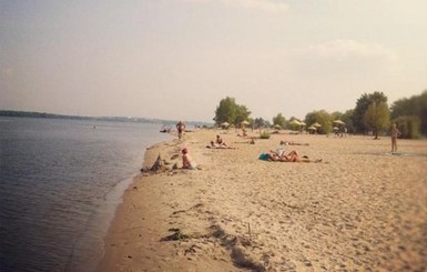 Нудисты Днепра требуют от мэра открыть для них официальный пляж