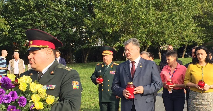 Дуда высоко оценил визит Порошенко к памятнику жертвам Волынской трагедии