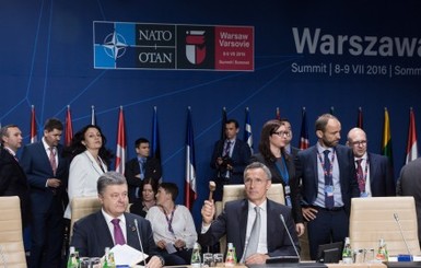 НАТО предоставит Украине комплексный пакет помощи