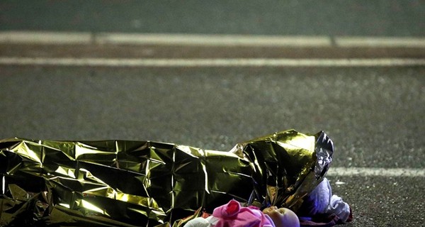 Жертвами теракта в Ницце стали уже 84 человека