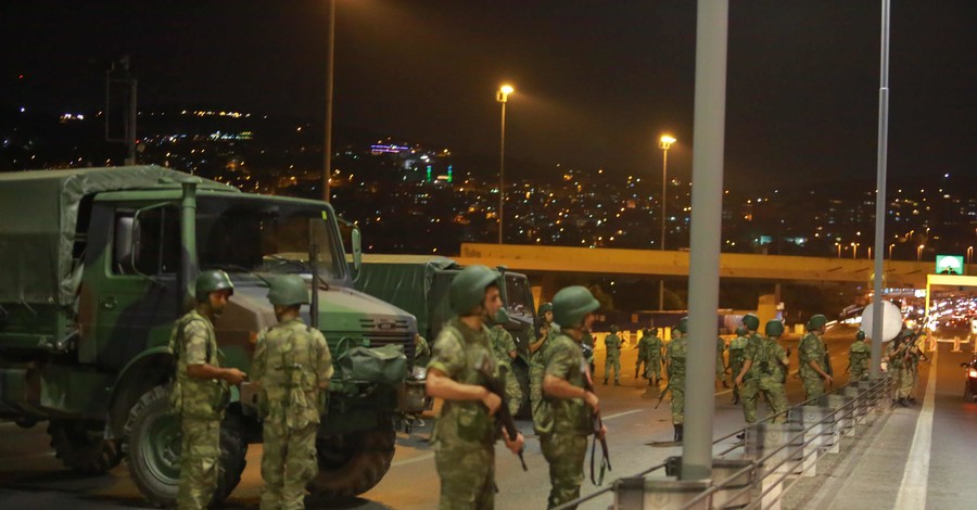 Стрельба в Анкаре: над городом летает военная авиация, стянуты танки
