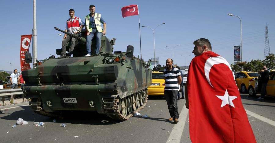 В Турции пытались захватить власть шестой раз за полвека