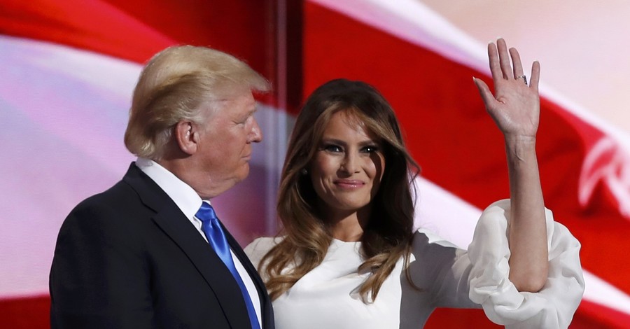 У Трампа отрицают, что его жена украла речь Мишель Обамы
