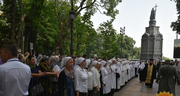 В Крестном ходе приняли участие 14 тысяч человек