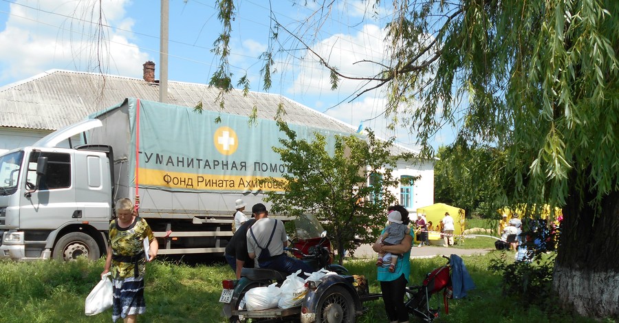 Работа мобильных бригад волонтеров в Донецкой области: куда привезут помощь в августе?