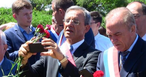 Французские депутаты вновь едут в Крым  