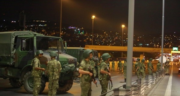 В Турции освободили 758 военных, подозреваемых в попытке переворота
