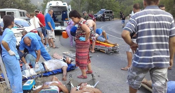Жертвами аварии пассажирского автобуса в Крыму стали 7 человек