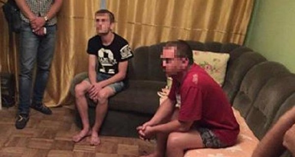 В Киеве задержали на взятке двух патрульных из новой полиции
