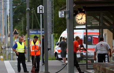 Швейцарец поджег вагон поезда и напал на пассажиров с ножом