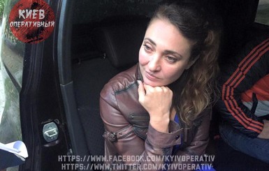В Киеве полицейские поймали свою коллегу пьяной за рулем