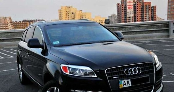 СМИ: у киевского прокурора Суса угнали бабушкин Audi Q7
