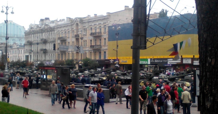День Независимости 2016 в Киеве: с очередями, но без провокаций