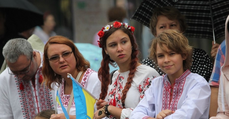 Киевляне после парада: 