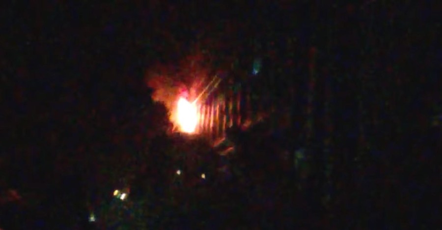 Во Львовской области ночью загорелся пассажирский поезд