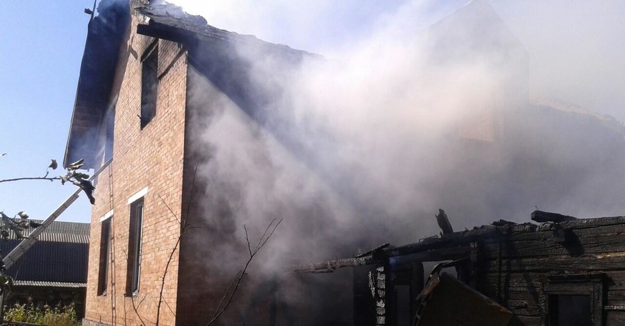 В Ровенской области в пожаре погибли трехлетние дети