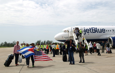 Из США на Кубу впервые с 1961 года вылетел самолет