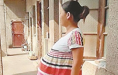 Китаянка беременна уже 17 месяцев