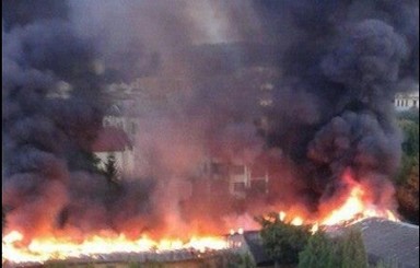 Во Львове был сильный пожар около консульства России