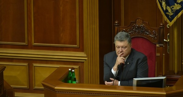 Порошенко рассказал о статусах украинского и русского языков