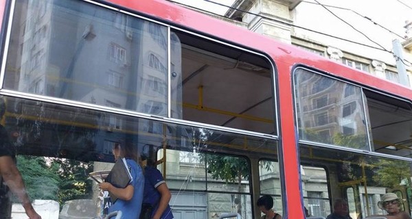 В Одессе пассажир устроил стрельбу в трамвае