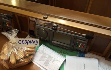 Депутата Гончаренко побили за сухари стоимостью в 15 гривен 