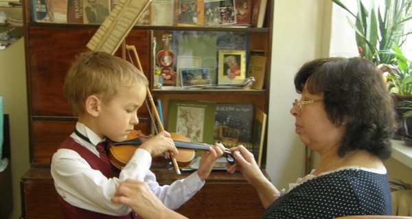 В тернопольской школе уроки музыки решили проводить в коридорах