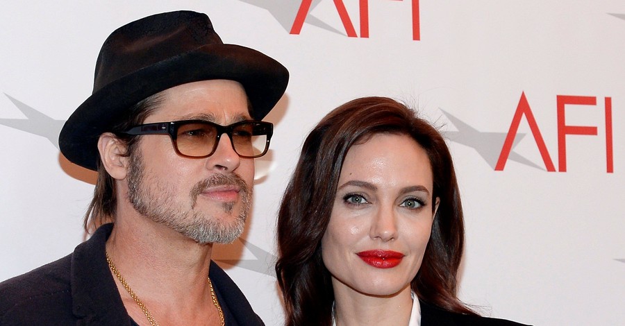Семья Джоли и Питта развалилась из-за одержимости Анджелины политикой?