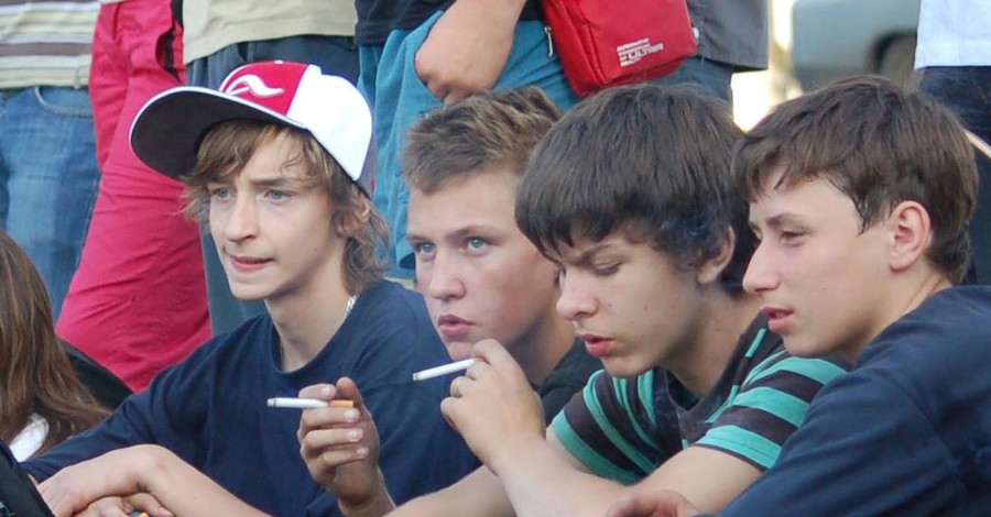 Украинские подростки оказались одними из самых некурящих в Европе